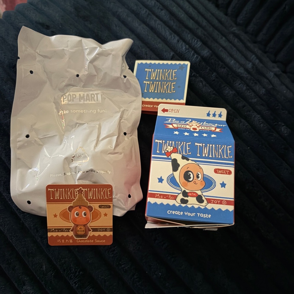 POPMART Twinkle Twinkle Create Your Taste- blue series- Chocolate Sauce